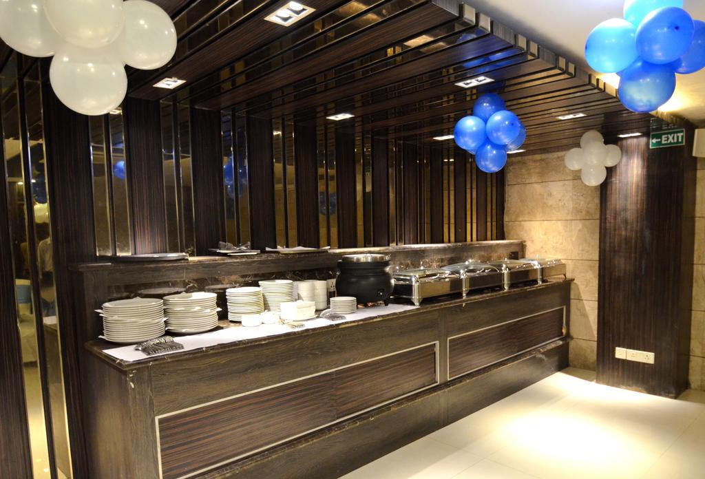 Hotel Metro View Делі Екстер'єр фото
