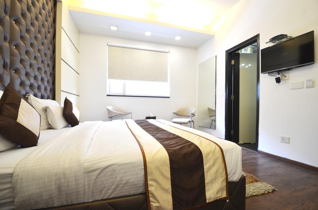 Hotel Metro View Делі Екстер'єр фото
